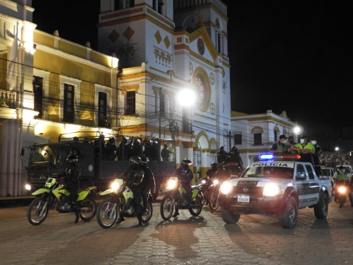 El desplazamiento de Policías en Trinidad.