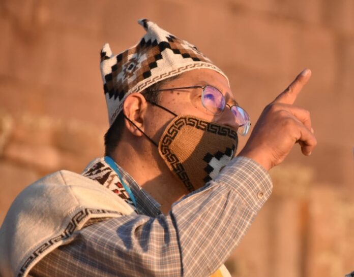 Luis Arce en la ceremonia ancestral en Tiwanaku.