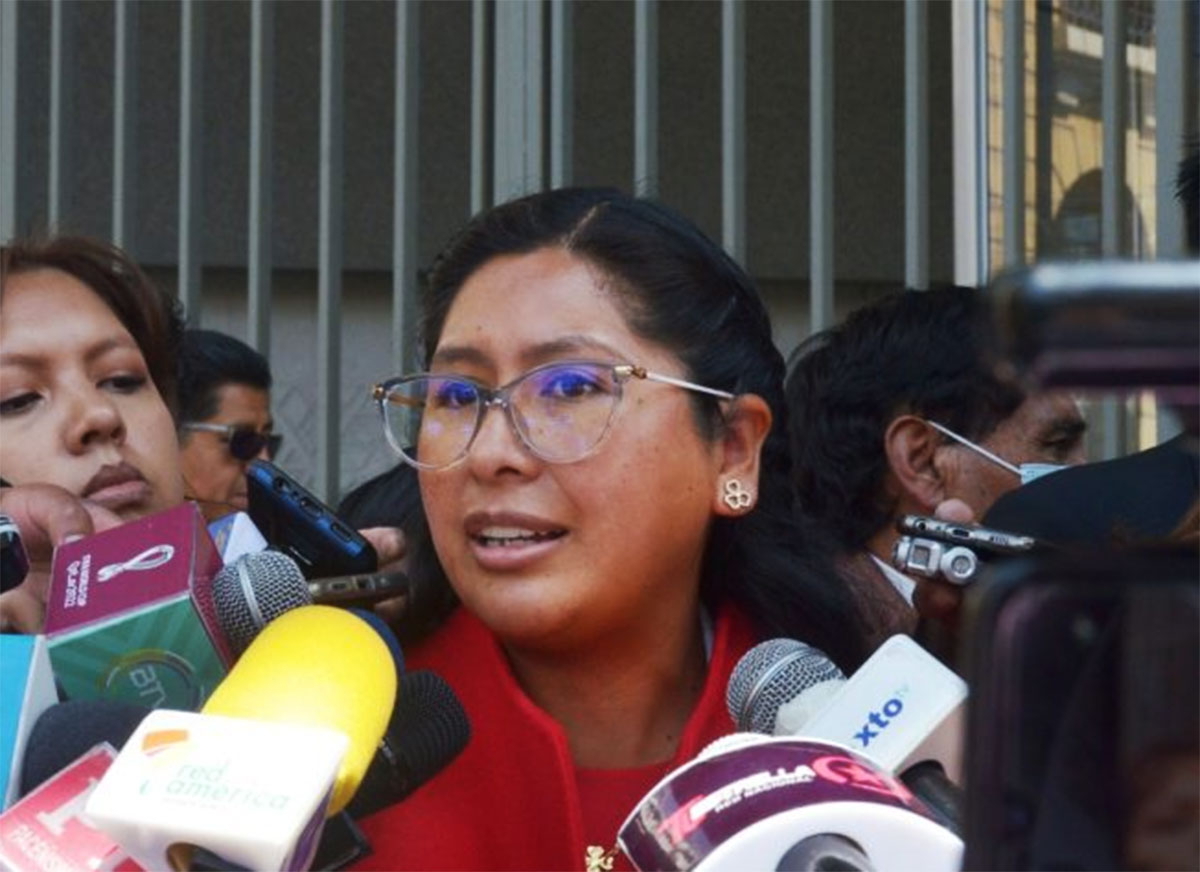 Eva Copa confirma la vigencia de la «Ley de Arraigo» que obliga a ...